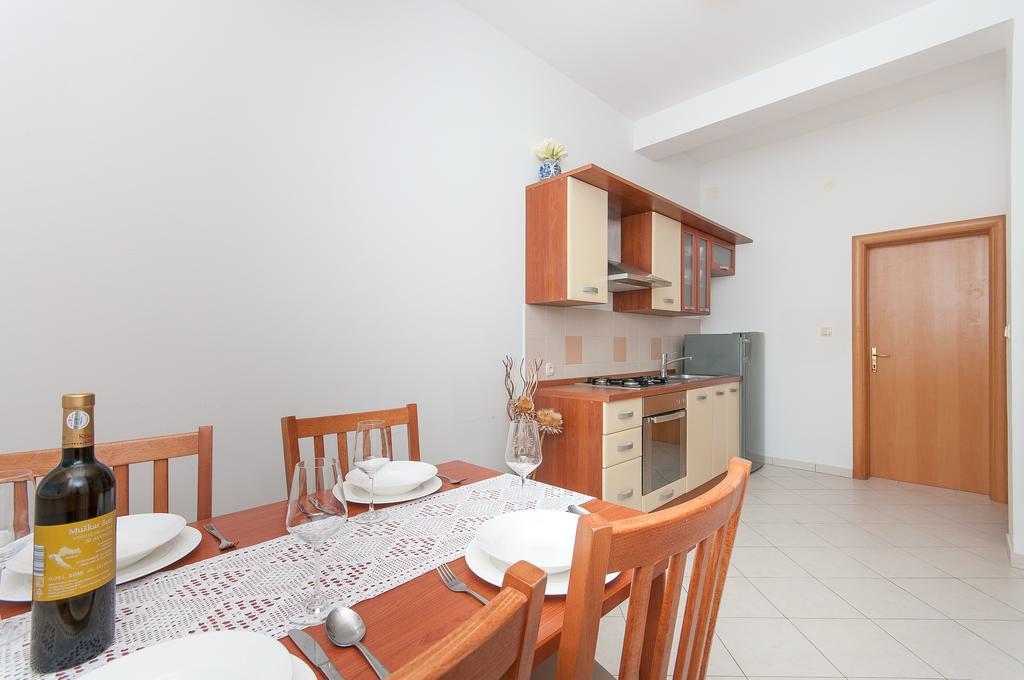 Apartments Ruzmarin 伦 外观 照片